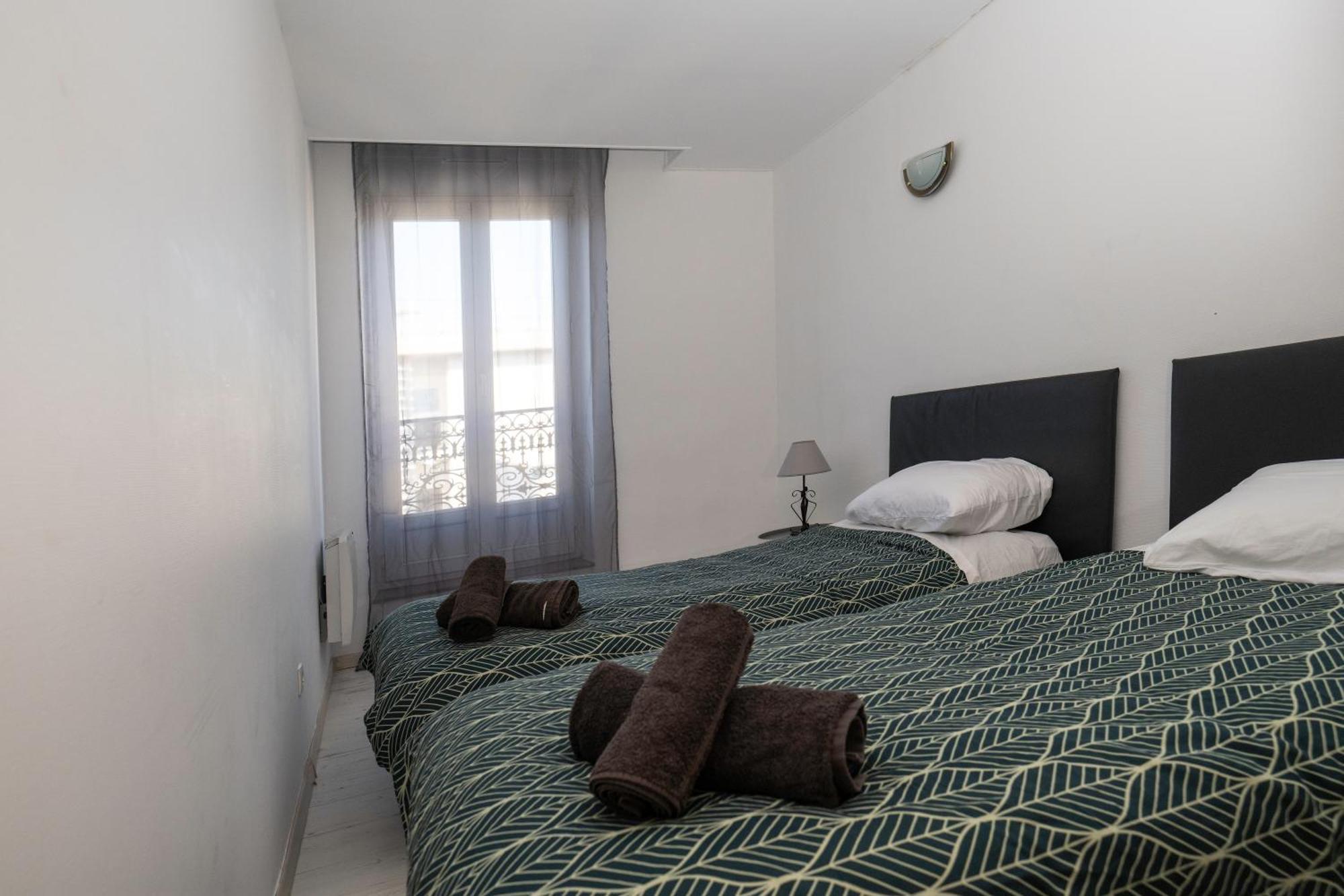 Evasion: 3-Star Coastal Retreat in Béziers Apartment Exterior photo