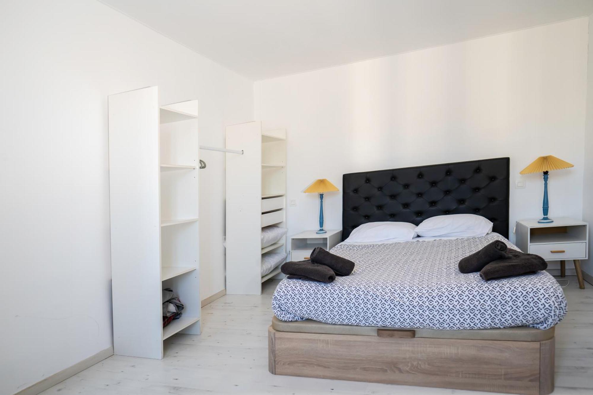 Evasion: 3-Star Coastal Retreat in Béziers Apartment Exterior photo